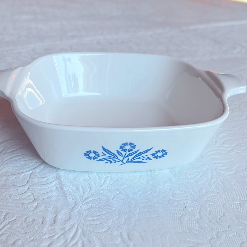 Vintage Corning Ware Cornflower Blue Petit Pan VGUC